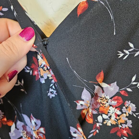 1. State Black Floral Wide Leg Jumpsuit Women's Small Dark Romantic - Picture 5 of 10